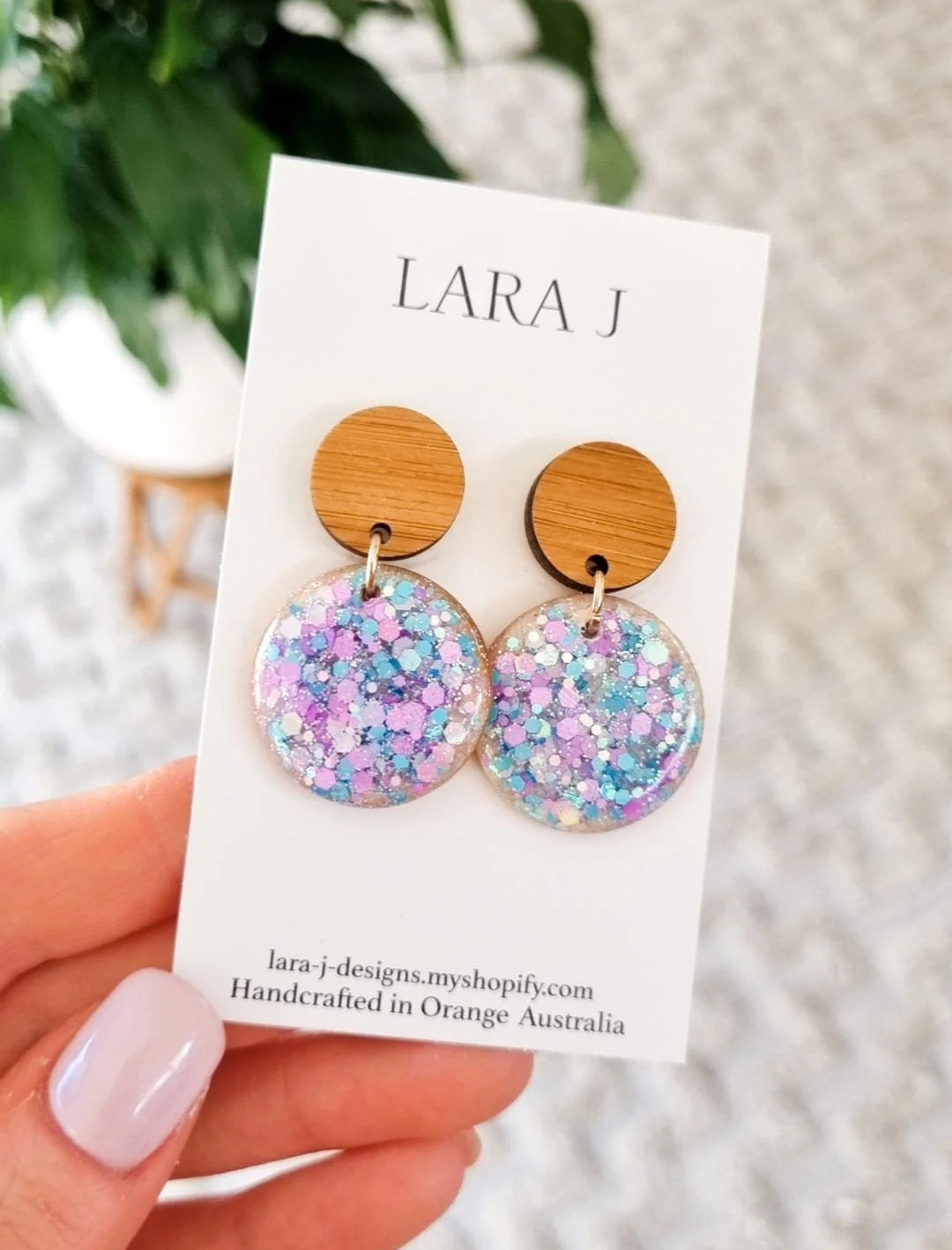 Petite Circle Dangle - Under The Sea