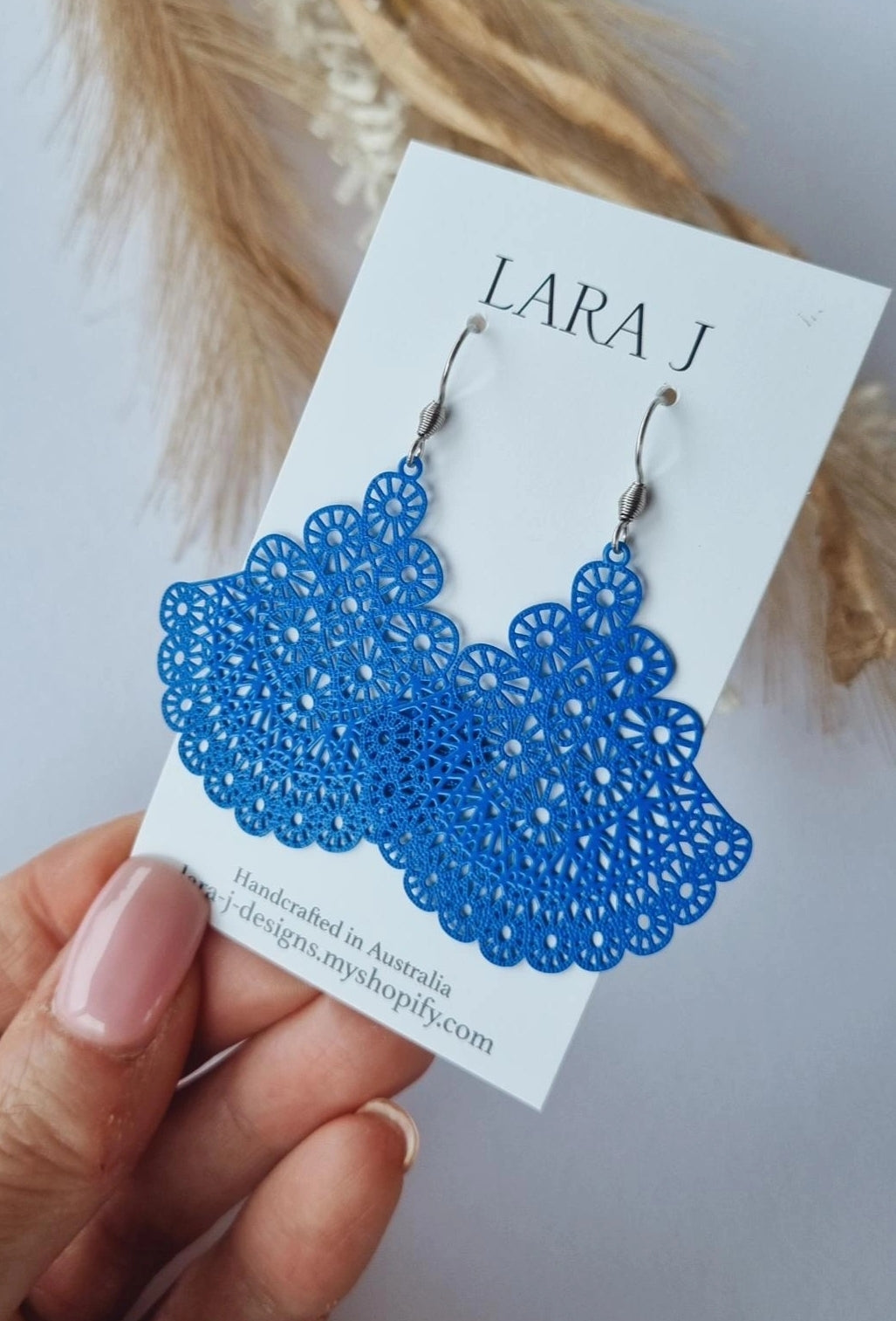 Cecilia Dangles - Sapphire