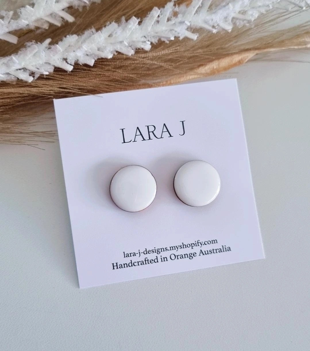 16mm Studs #38 (White)