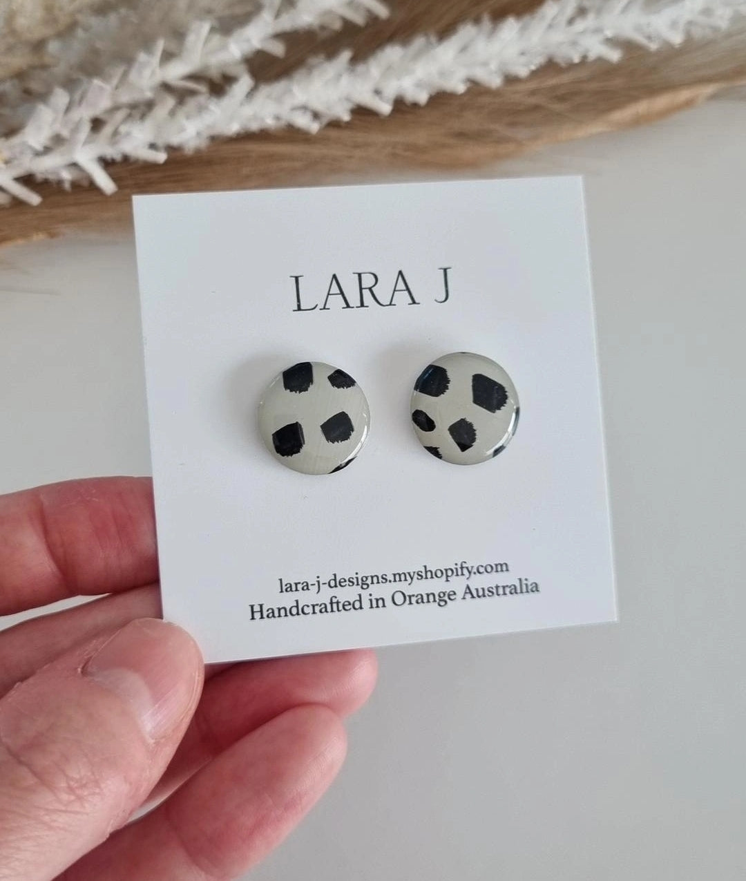 16mm Studs #40