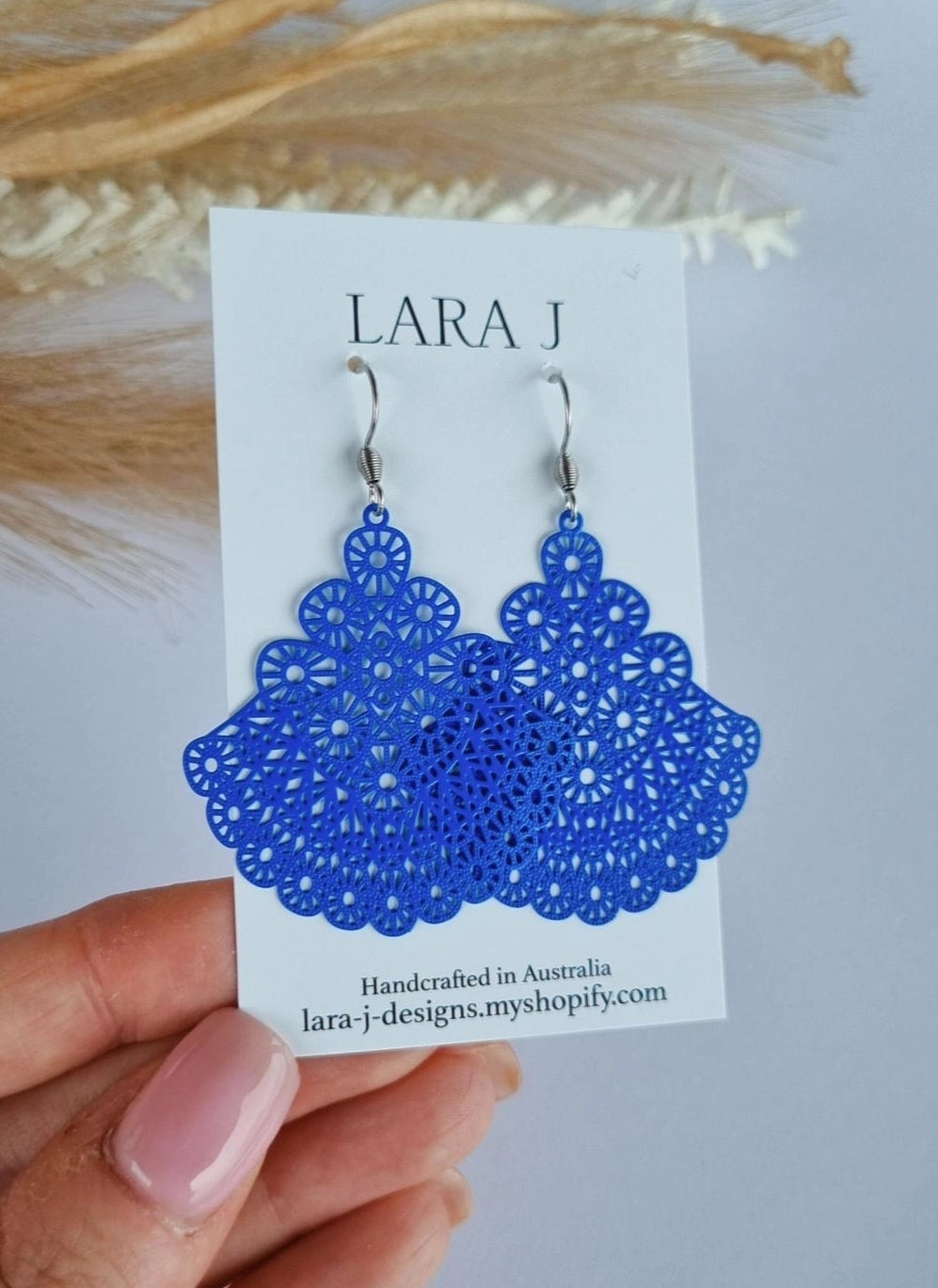Cecilia Dangles - Sapphire