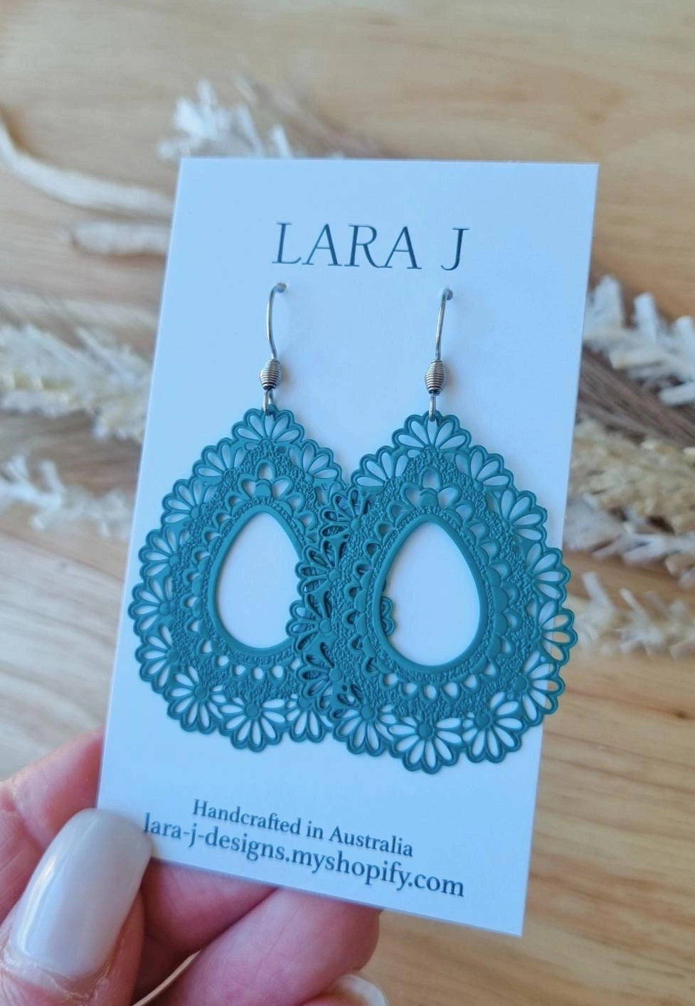 August Hook Dangle - Forest Green