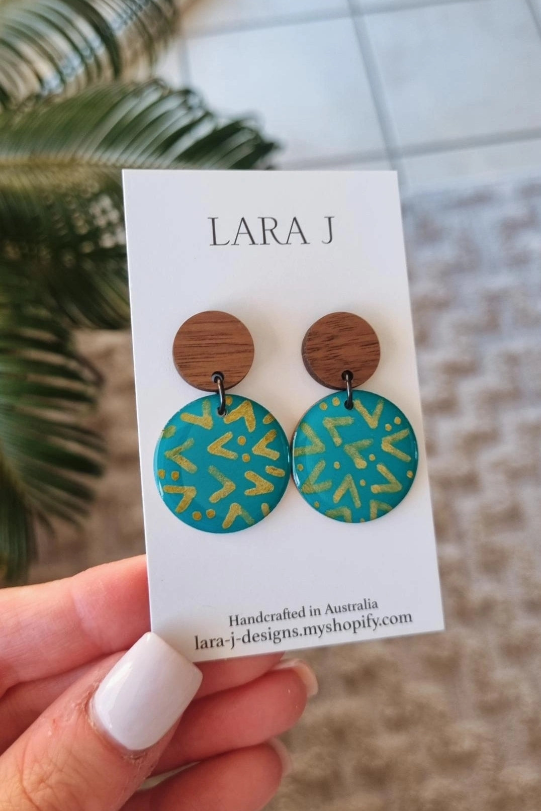 Petite Circle Dangle #41