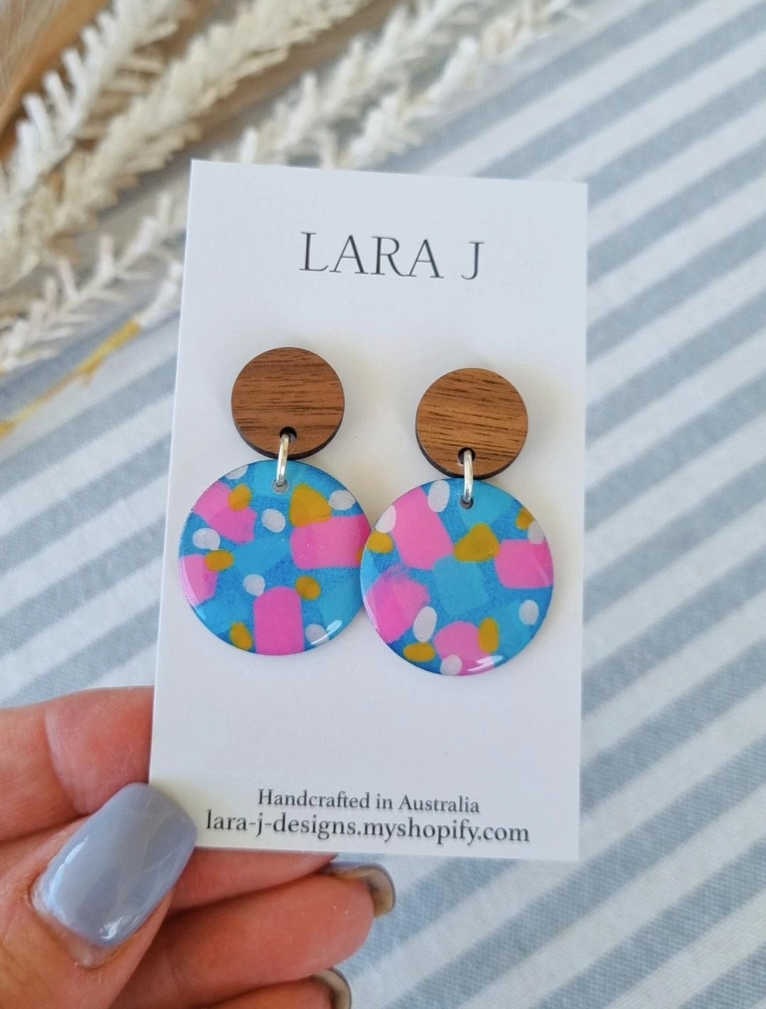 Petite Circle Dangle #20