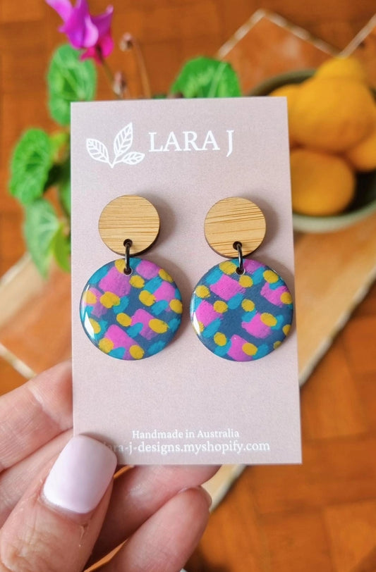 Petite Circle Dangle #9