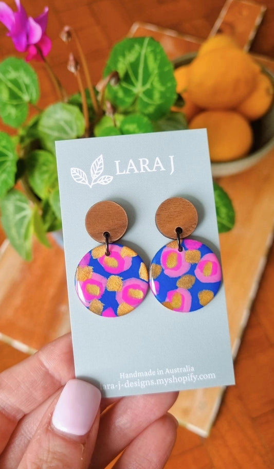 Petite Circle Dangle #8
