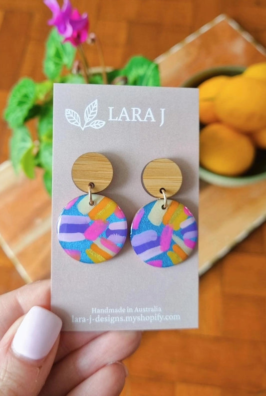 Petite Circle Dangle #32