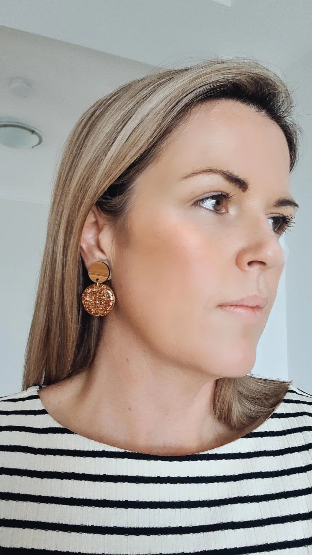 Petite Circle Dangle - Bronze Sparkle