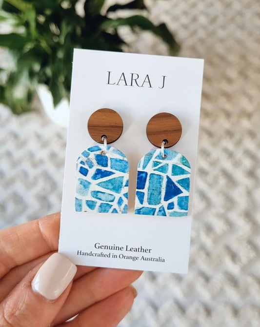 Sea Side Arch Leather Dangles