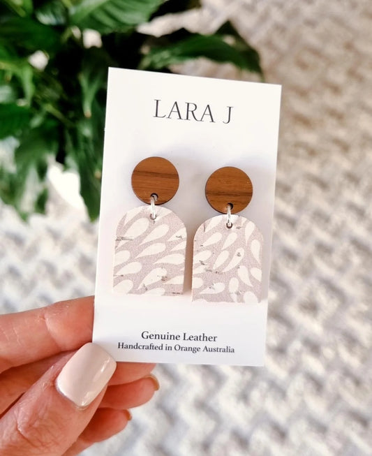 Dee Arch Leather Dangles