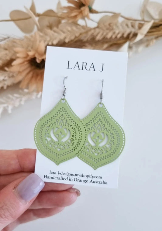 Rita Dangles - Pistachio