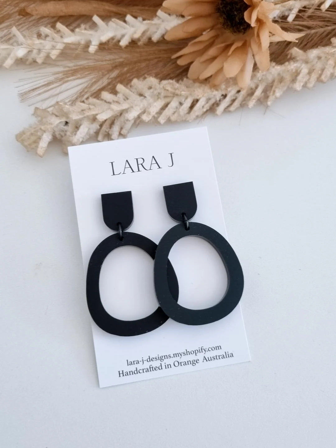 Irregular Circle Dangles - Black