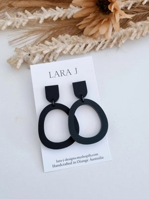 Irregular Circle Dangles - Black