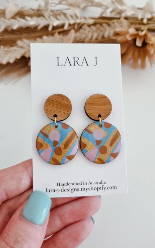 Petite Circle Dangle #10