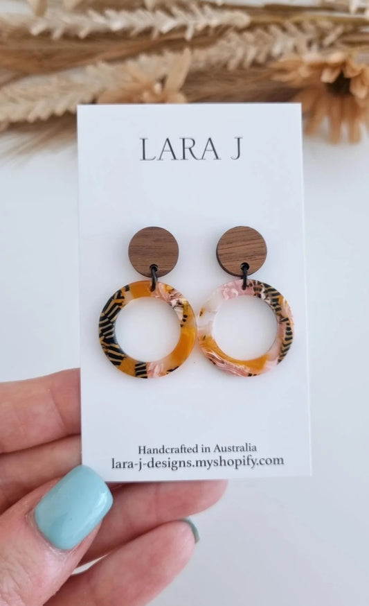 Zara Mini Loop - Walnut Top