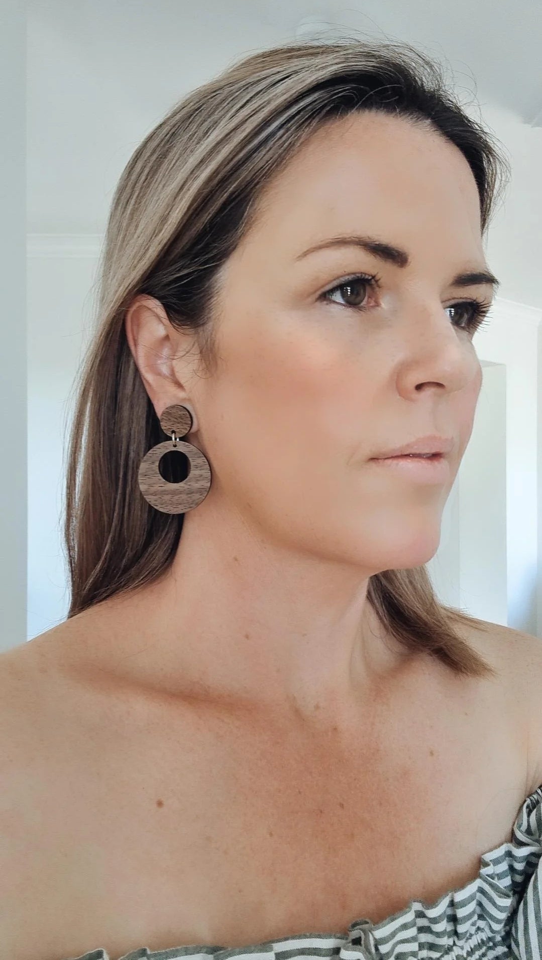 Loop Dangle - Walnut