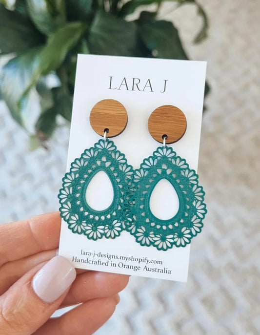 August Dangle Green - Bamboo Top