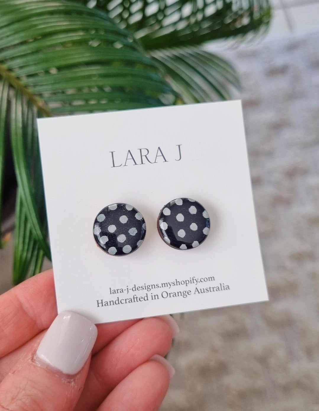 16mm Studs #56