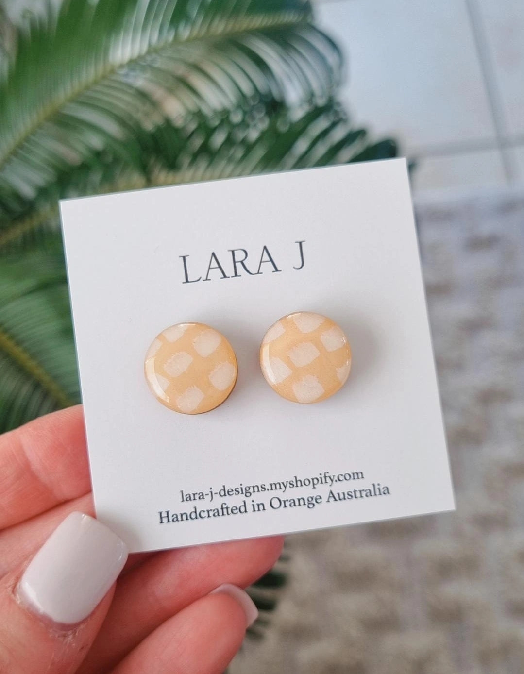 16mm Studs #44
