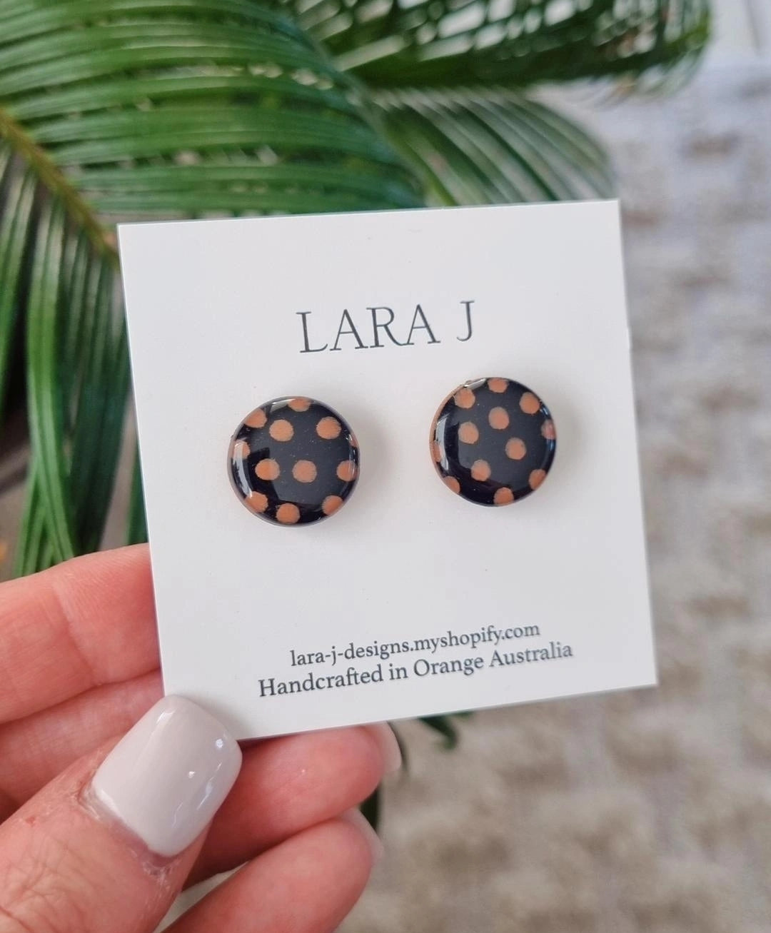 16mm Studs #58