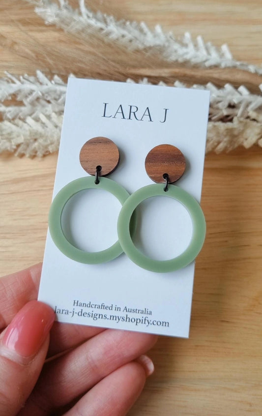 Loop Dangle- Khaki- Bamboo Top