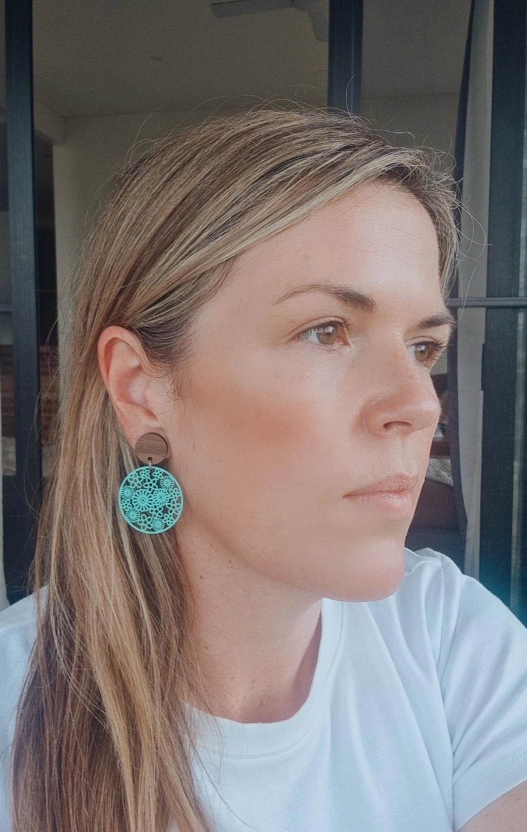 Betty Dangle - Mint - Walnut Top