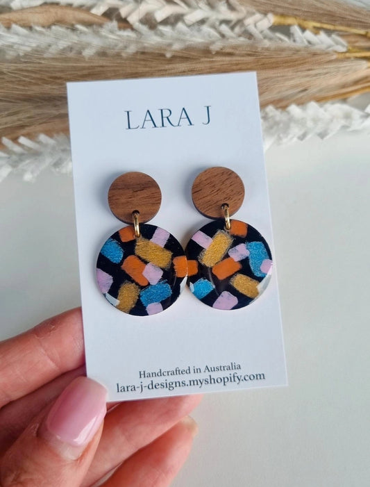 Petite Circle Dangle #70