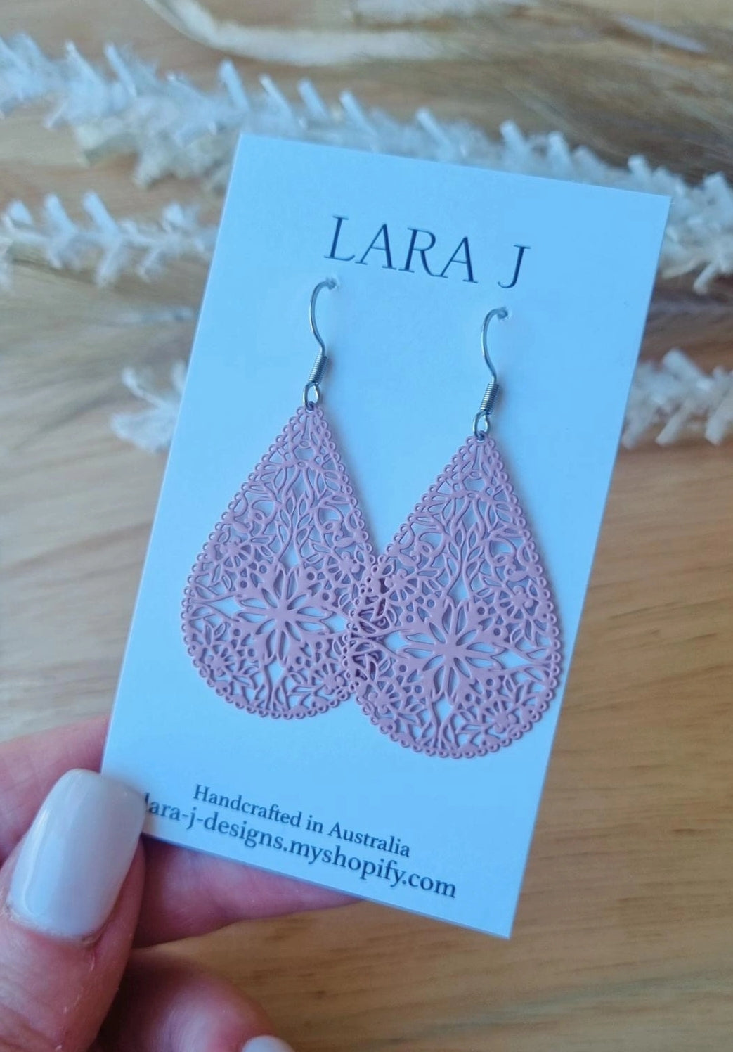 Lace Tear Drops - Dusty Pink