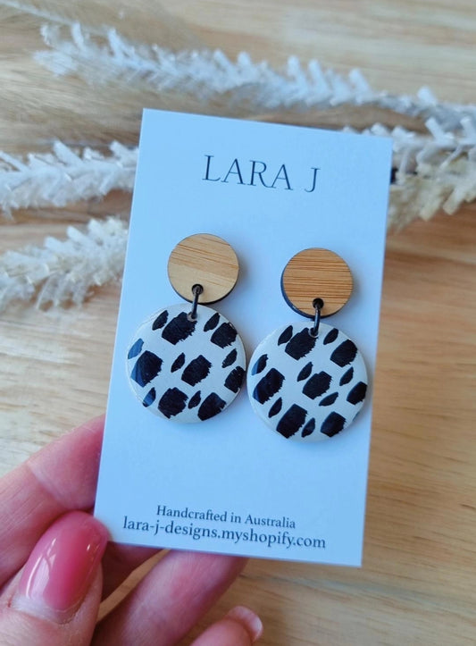 Petite Circle Dangle #26