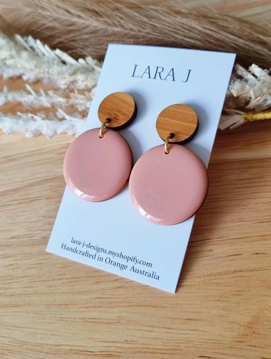 Resin Dangle - Nude