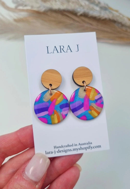 Petite Circle Dangle #32