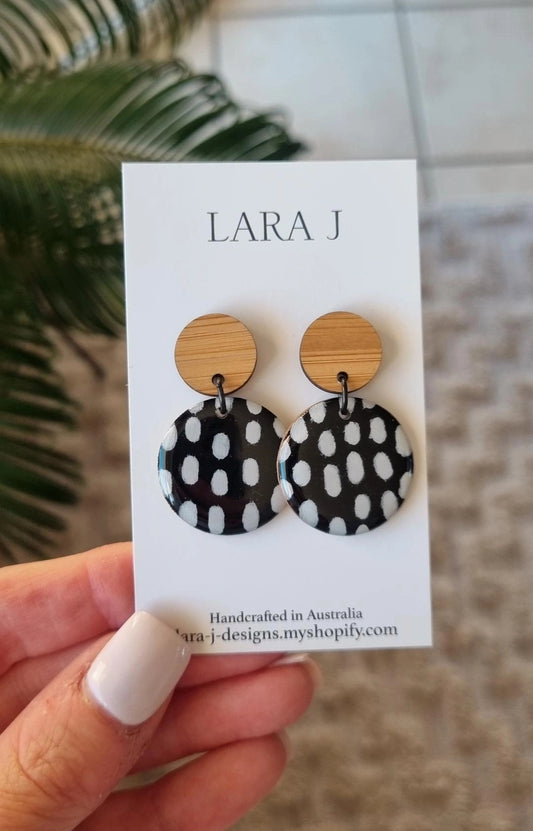 Petite Circle Dangle #36