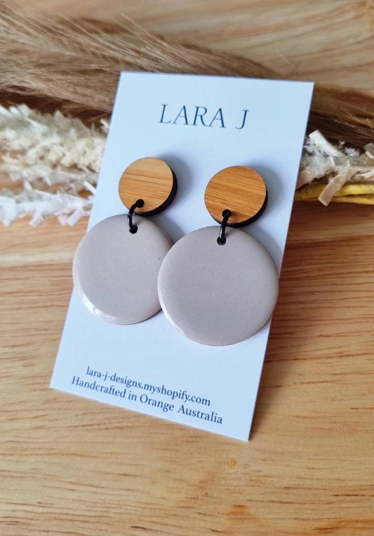 Resin Dangle - Ivory