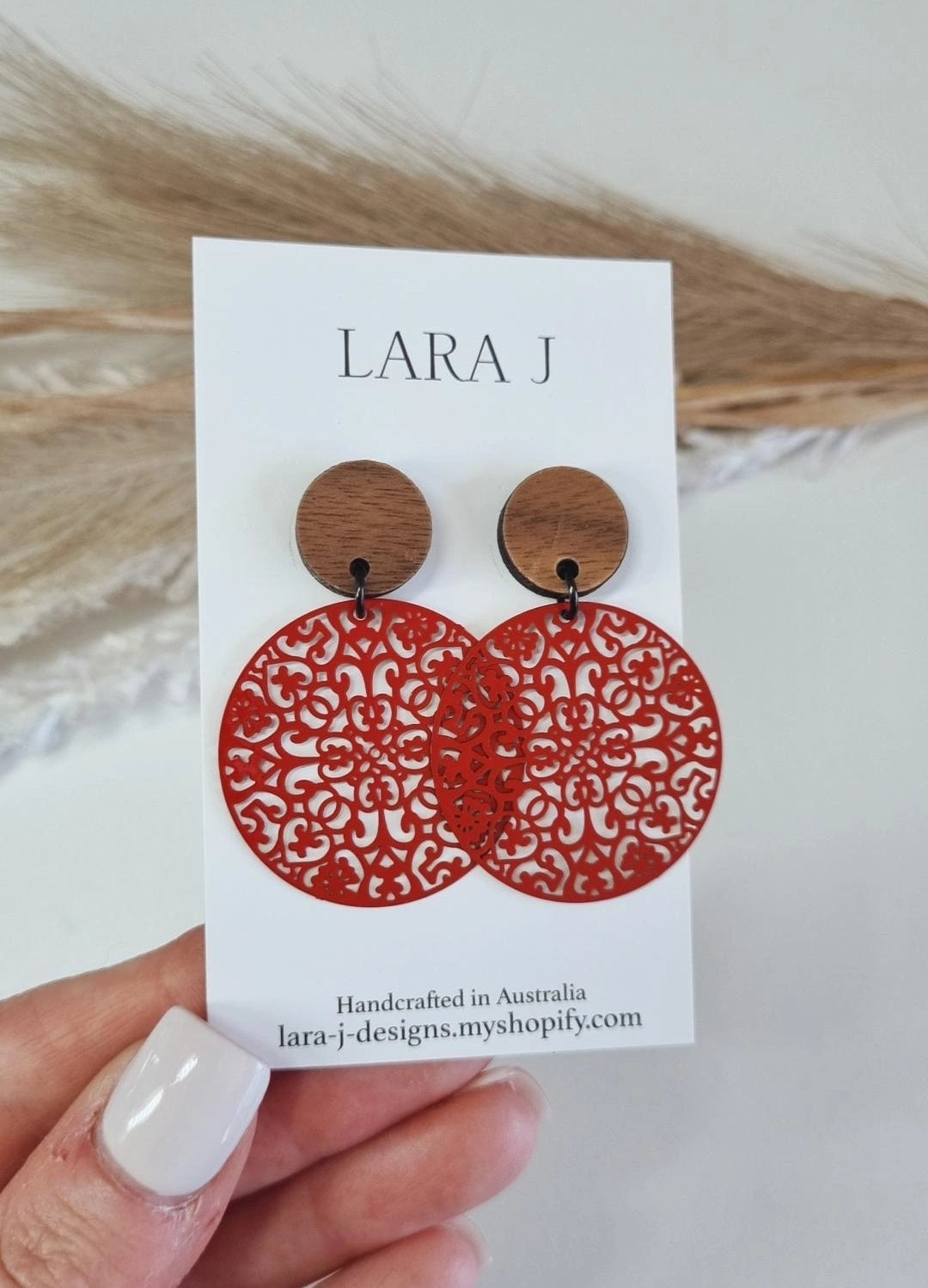 Lacy Dangle - Red