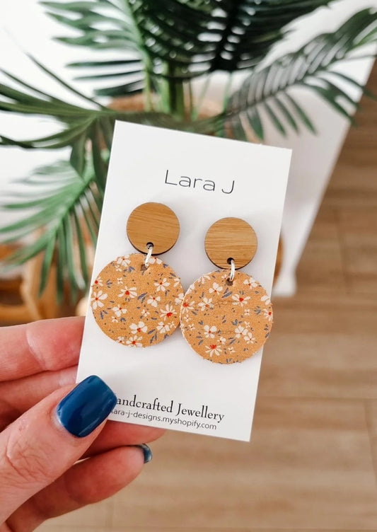 Small Daisy Yellow Leather Dangles