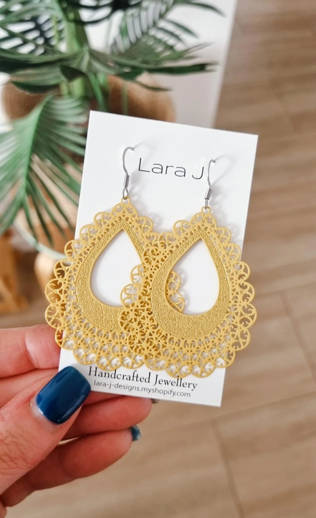 Indie Dangles - Yellow