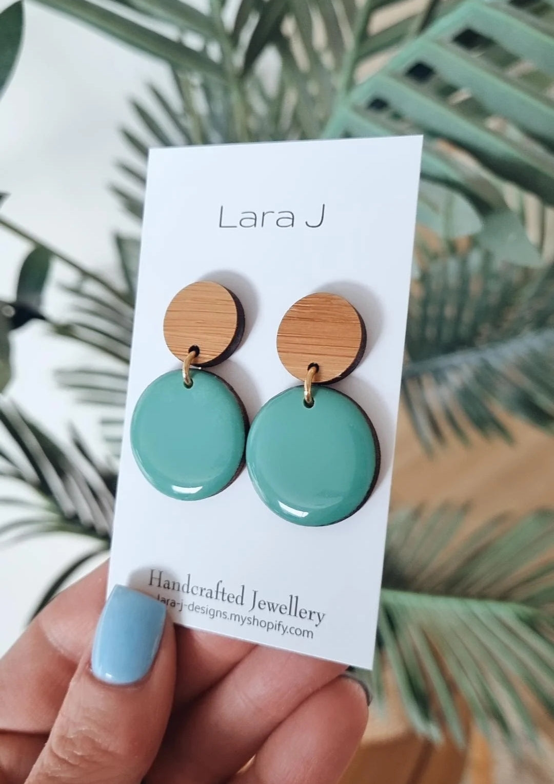 Petite Circle Dangle - Sage